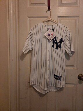 New York Yankees Majestic Rookie MLB Jersey Size Small mans